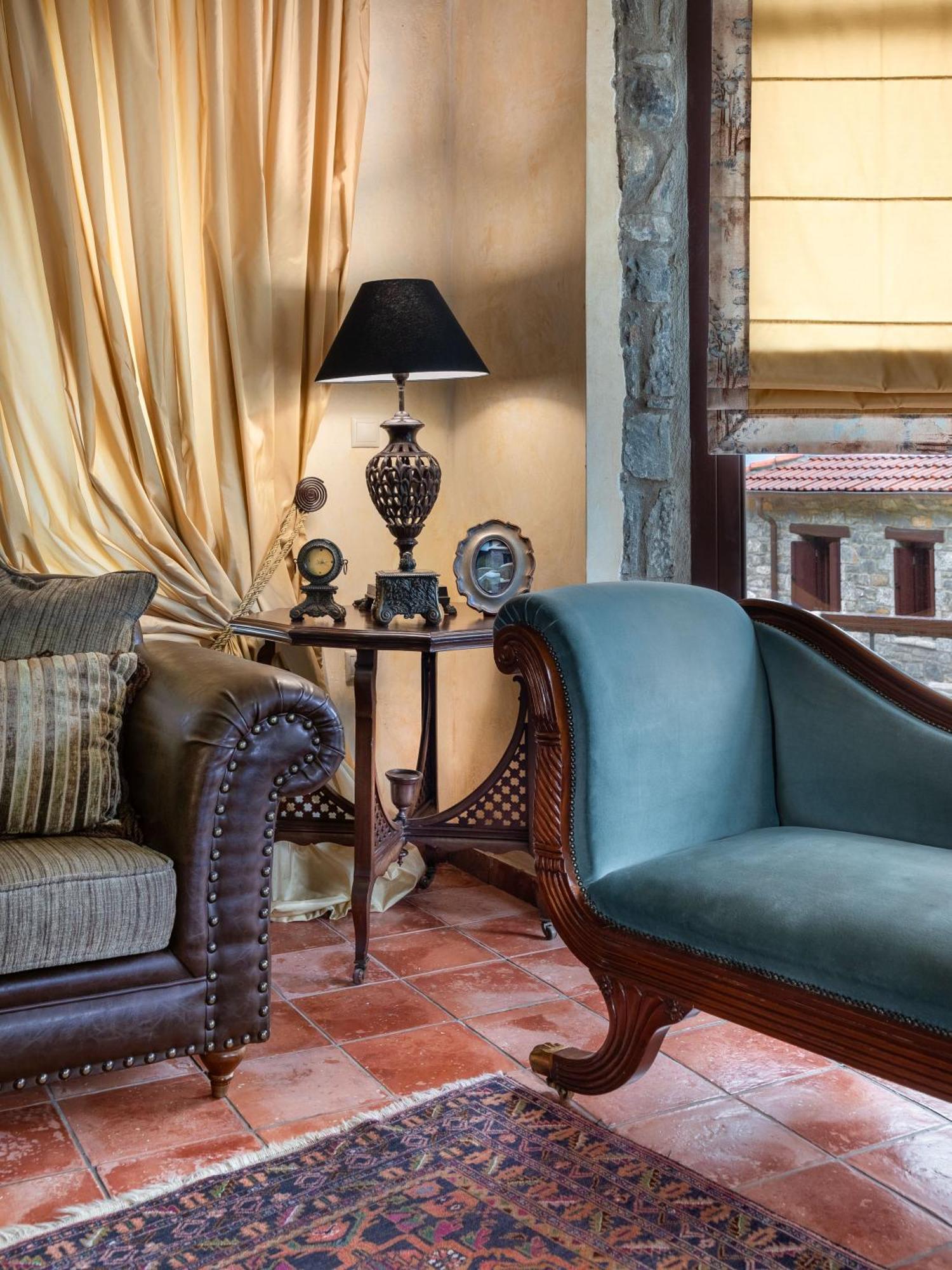 Ostra Menalon Luxury Suites Kardaras Exterior photo