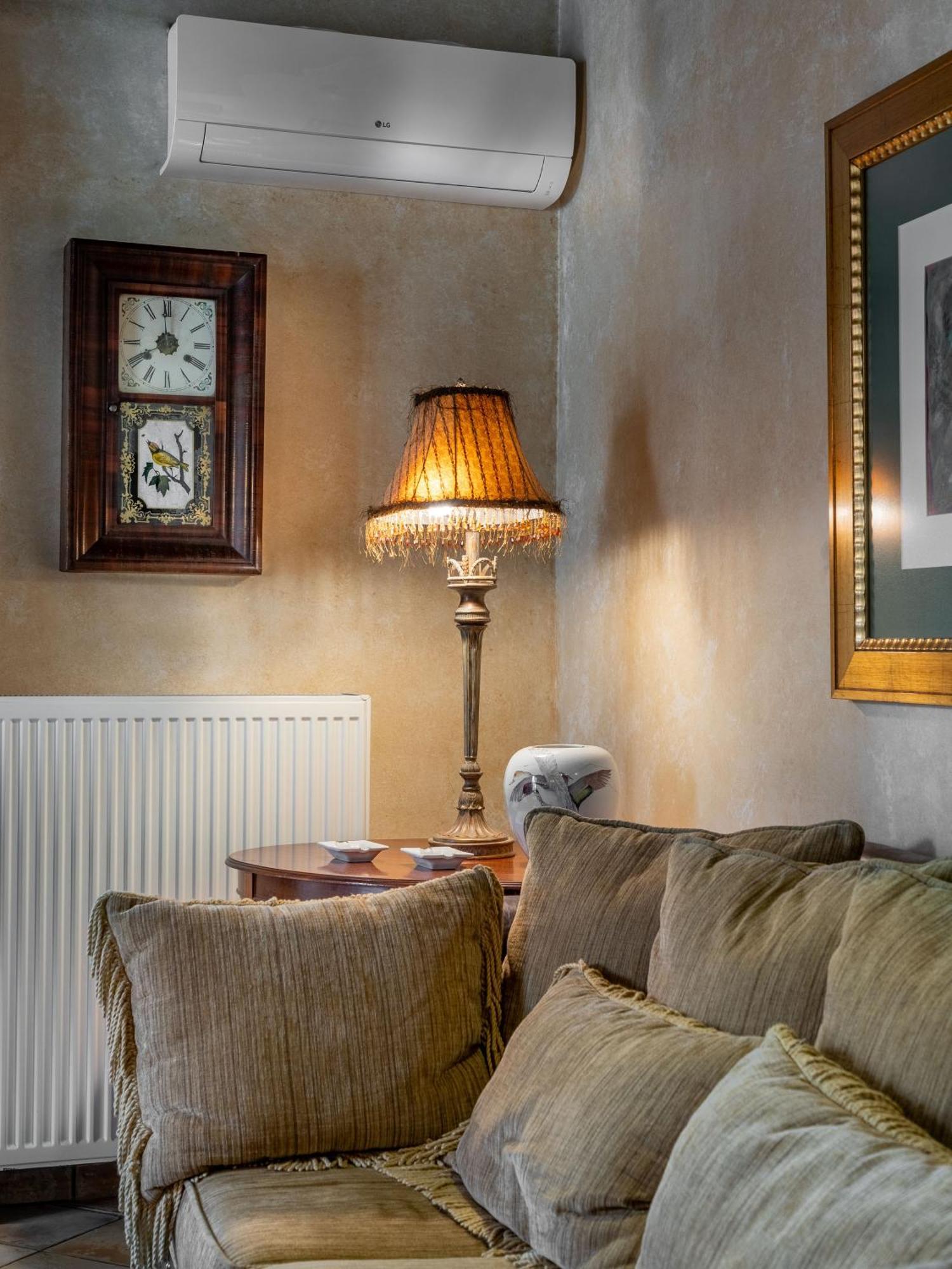 Ostra Menalon Luxury Suites Kardaras Room photo