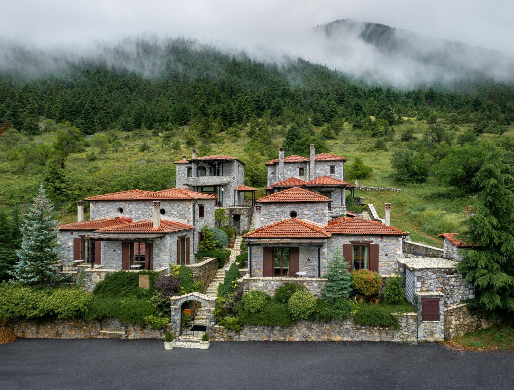 Ostra Menalon Luxury Suites Kardaras Exterior photo